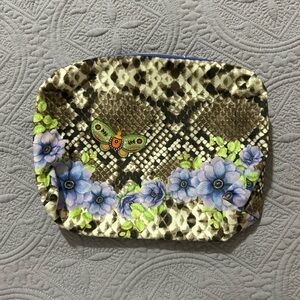 Estee Lauder make up bag